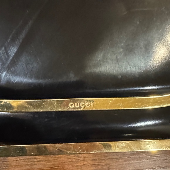 Vintage 90’s Tom Ford era Gucci Black and Gold Shoulder Bag - Picture 2 of 9